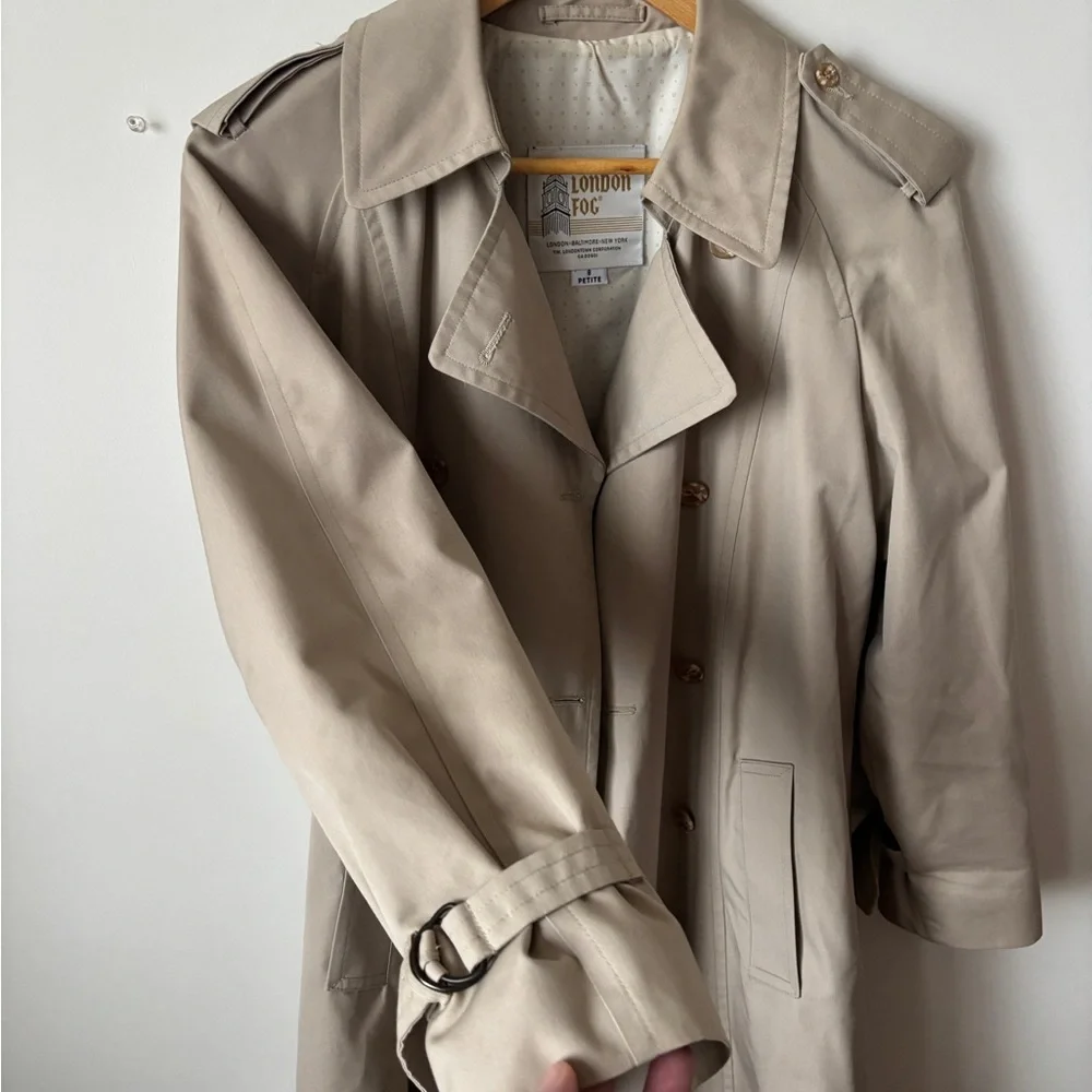 London Fog Tan Trench Coat - Picture 4 of 7